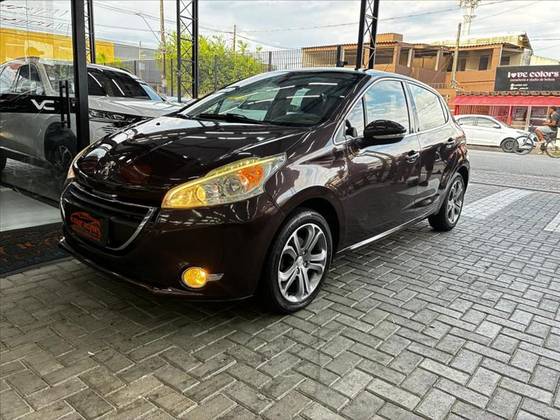 PEUGEOT 208 1.6 GRIFFE 16V FLEX 4P AUTOMÁTICO PEUGEOT 208 1.6 GRIFFE 16V FLEX 4P AUTOMÁTICO